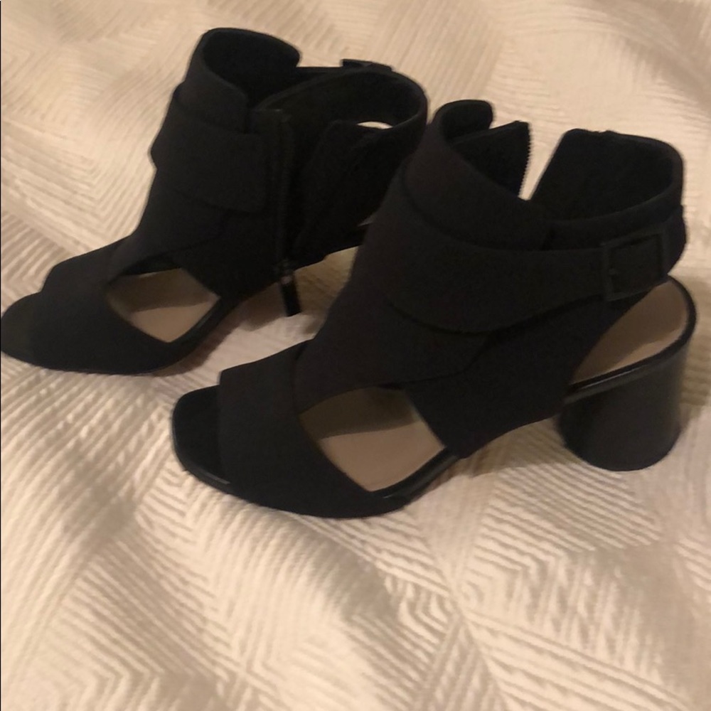 Donald Pliner worn once! - Picture 2 of 4